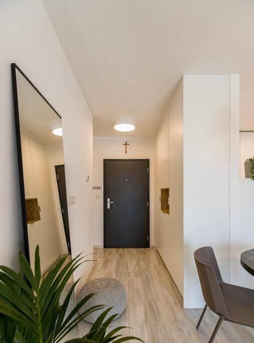 Urban Apartment With Possibility Of Parking Bratislava Exterior foto